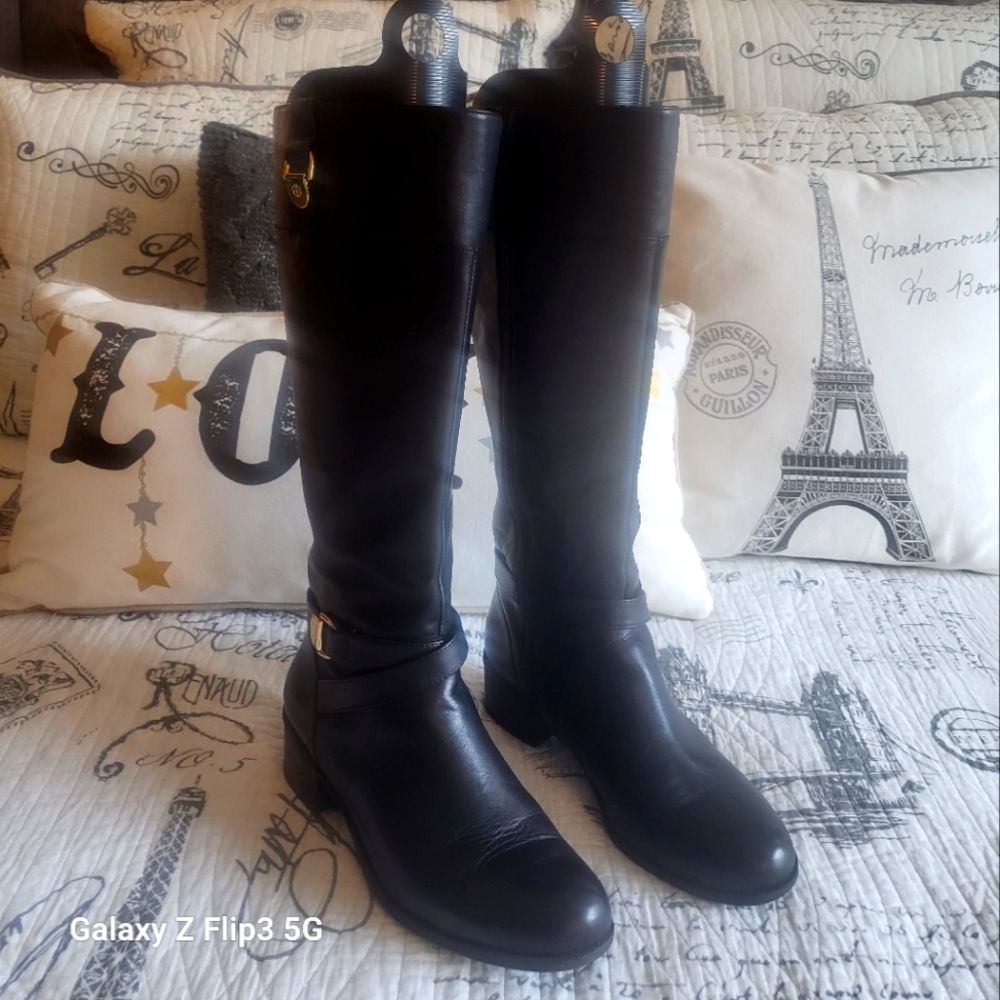 Women's Giani Bernini black wide calf boots